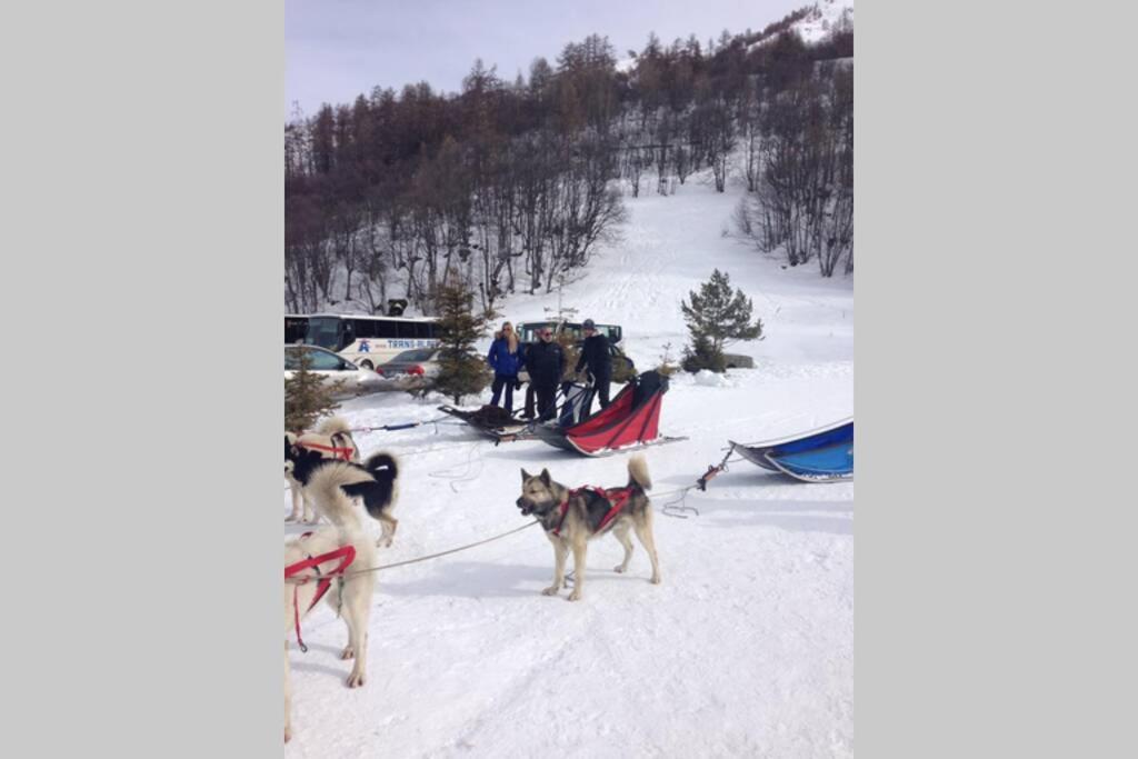 Rouge Canneberge -8 Personnes- 84M2 Vue Degagee Setaz Валоар Екстериор снимка